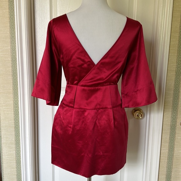 Red Silk Top. - Picture 2 of 3